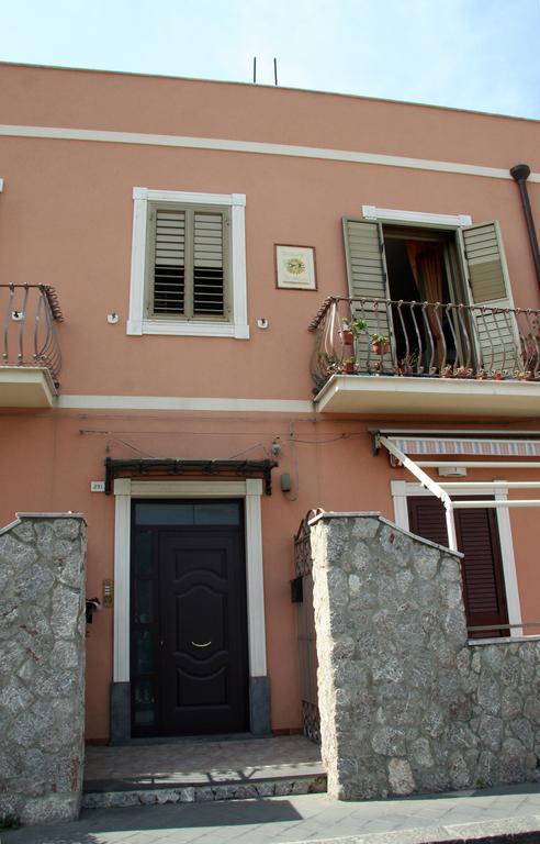 B&B Baia Delle Sirene Giardini Naxos Exteriör bild
